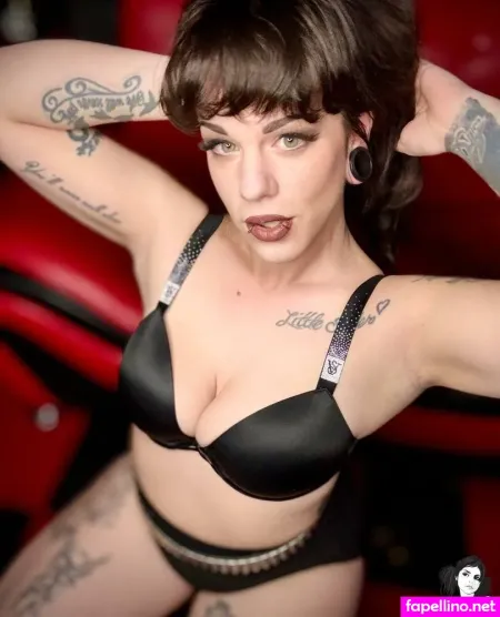 Charlieraye OnlyFans Thumbnail #KL6yrZoDIh