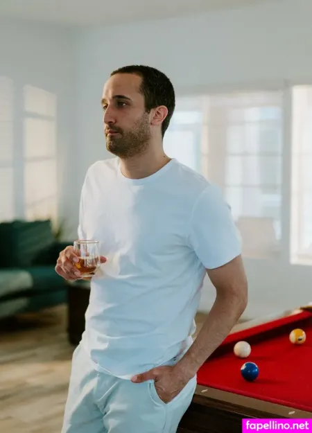 Charliespov OnlyFans Thumbnail #kQF9ptA2Sw