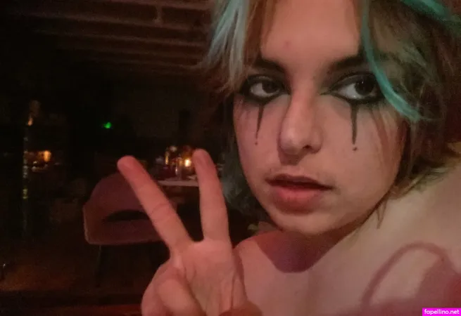 Charliewildthing OnlyFans Thumbnail #U8d7VyArmf