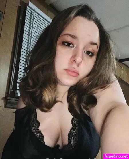 Charliiieyrae OnlyFans Thumbnail #08sSCf9HHz