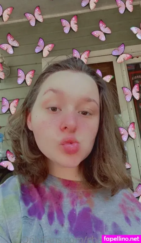Charliiieyrae OnlyFans Thumbnail #F0s6DLxg0S