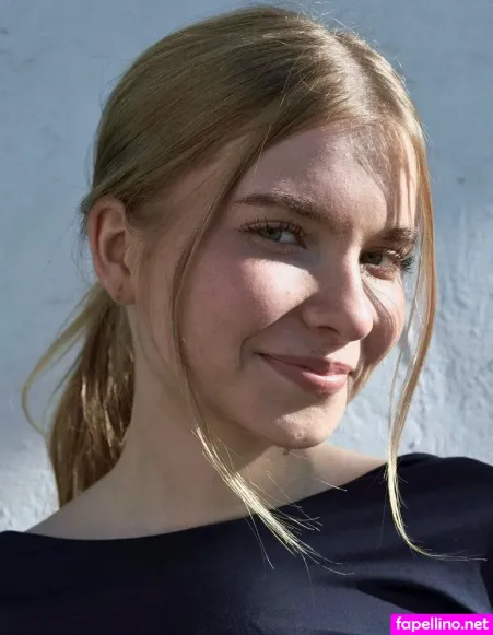 Charlott Reschke OnlyFans Thumbnail #MrcgaKXTJs