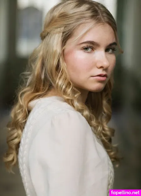 Charlott Reschke OnlyFans Thumbnail #g56VQLpN0V