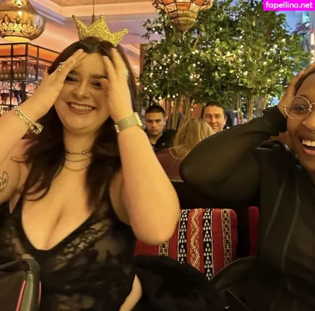 Charlotte A OnlyFans Thumbnail #2lDZ4Gun8x