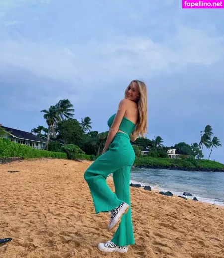 Charlotte Bregman OnlyFans Thumbnail #K9HaOZPC9j