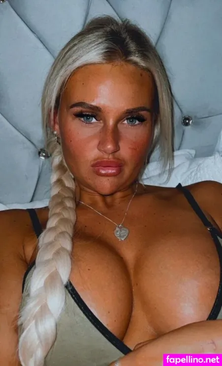 Charlotte Bumby OnlyFans Thumbnail #4fQ8xOA3aw