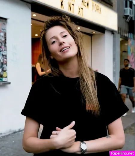 Charlotte De Witte OnlyFans Thumbnail #2imLd651HW