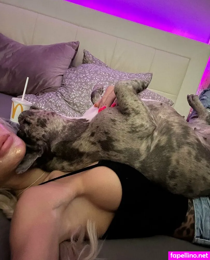 charlotte.de, charlottedewittemusic Nude Leaked OnlyFans Photo #2q31ChJWgr