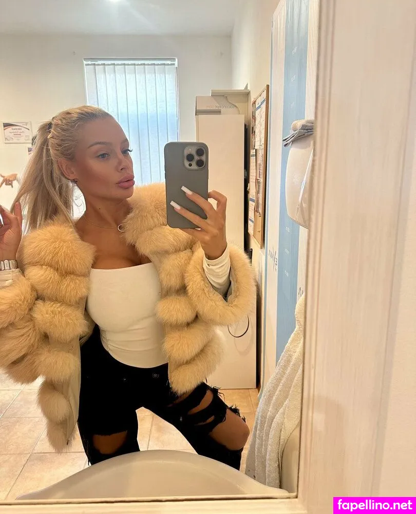 charlotte.de, charlottedewittemusic Nude Leaked OnlyFans Photo #8DLAO0FVBw