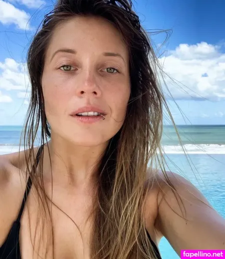 Charlotte De OnlyFans Thumbnail #wRDAg7BELR