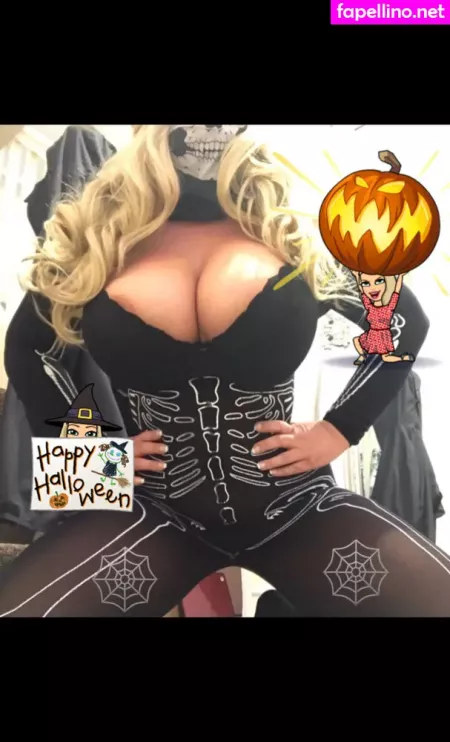 Charlotte Fox OnlyFans Thumbnail #9Kps7jVTDR