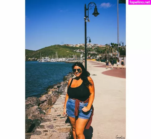 Charlotte Godoy OnlyFans Thumbnail #10TIBTdUVT