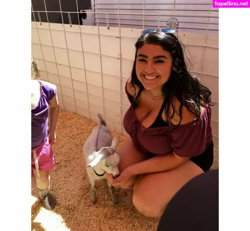 Charlotte Godoy OnlyFans Thumbnail #ilY40mGfIW