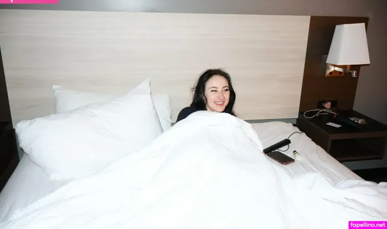 Charlotte Grace OnlyFans Thumbnail #e5IFCsGz2m