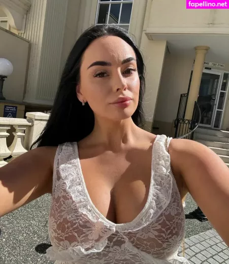 Charlotte Holt OnlyFans Thumbnail #396vMvNCef