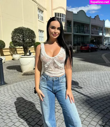 Charlotte Holt OnlyFans Thumbnail #WM0Auj7rWr