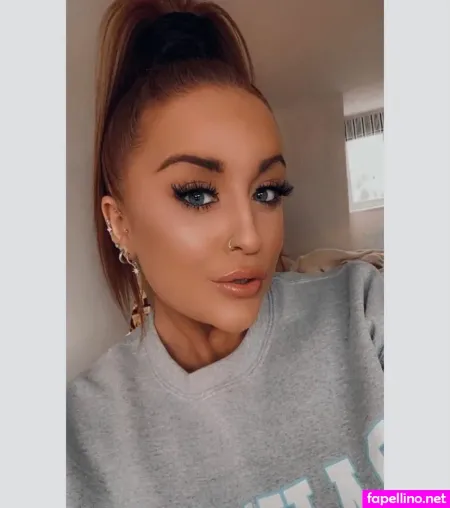 Charlotte Irvine OnlyFans Thumbnail #zQfooClbtl