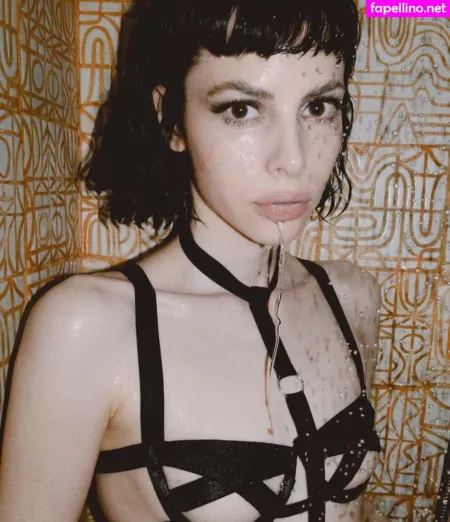Charlotte Kemp Muhl OnlyFans Thumbnail #5IhzhwwUl5