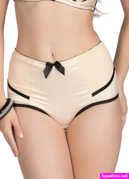 Charlotte L OnlyFans Thumbnail #5M76RZXBR0