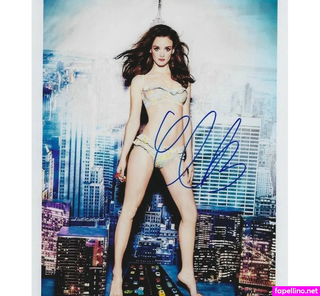 Charlotte Le Bon Nude Leaked OnlyFans Photo #2UCV2sq6KC