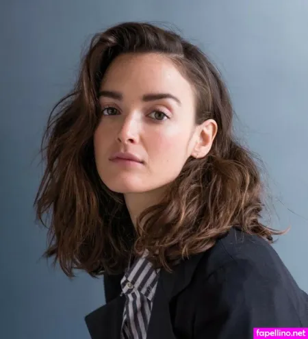 Charlotte Le Bon OnlyFans Thumbnail #E8LljNzNsV