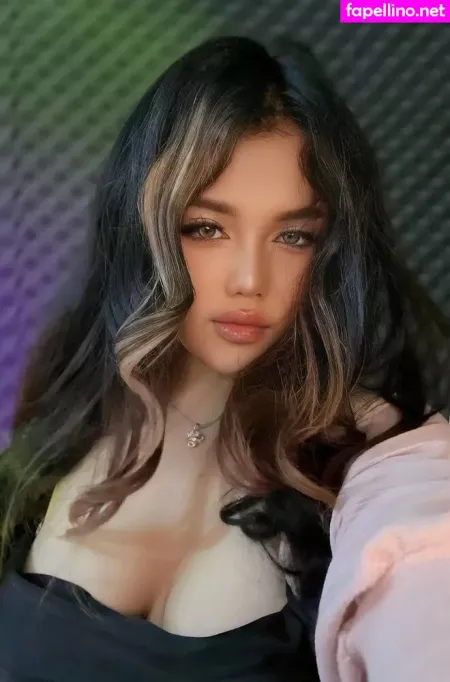 Charlotte Linlin OnlyFans Thumbnail #b8LqEZODGD