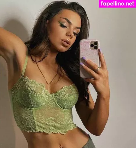 Charlotte Maynard OnlyFans Thumbnail #1fgwbp4fmf