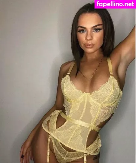 Charlotte Maynard OnlyFans Thumbnail #4iTMKXEi71