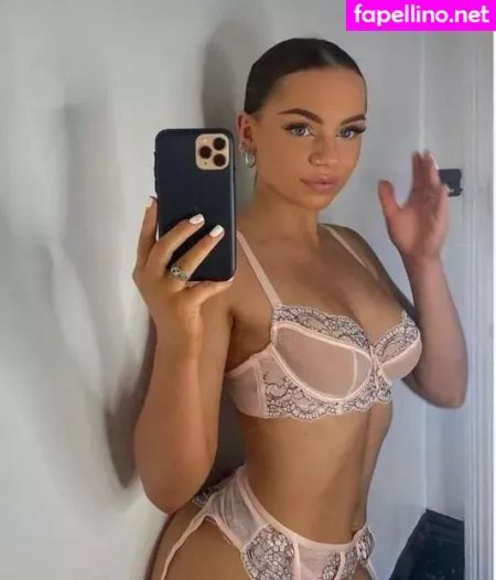 Charlotte Maynard OnlyFans Thumbnail #s9JqAPvd2u