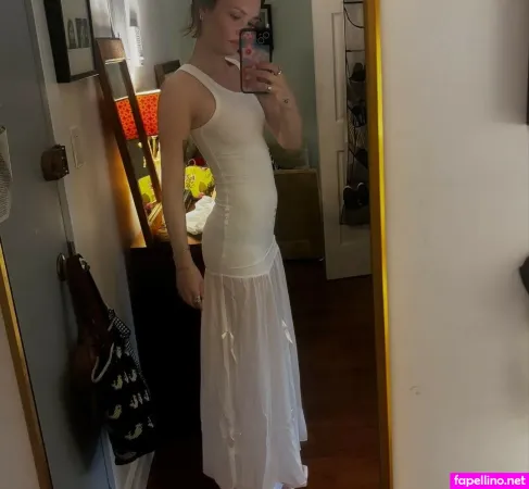 Charlotte Rose Benjamin OnlyFans Thumbnail #UuyNnbWuWR