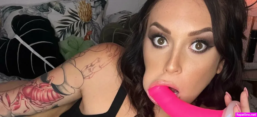 Charlotte Sins OnlyFans Thumbnail #fDGL7Kcrwb