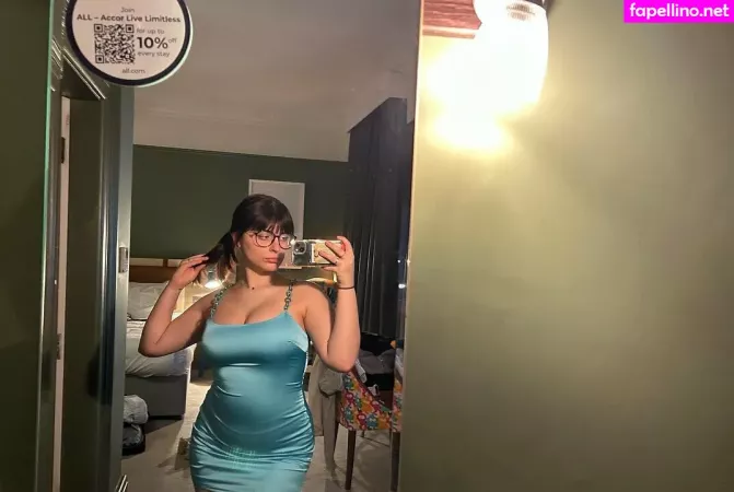 Charlotte Stocks OnlyFans Thumbnail #4fFXIoIOUC