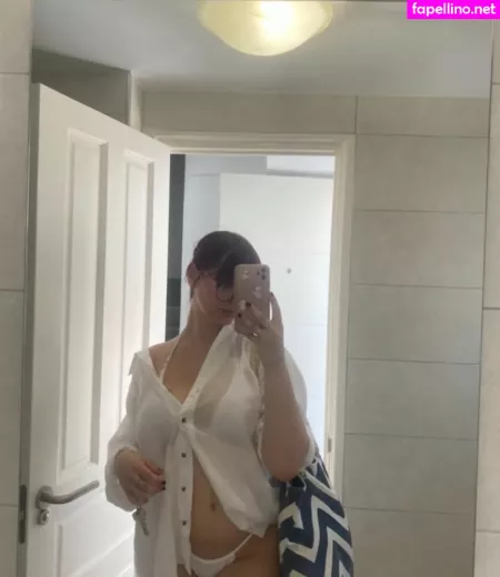 Charlotte Stocks OnlyFans Thumbnail #O7UsEfZwvn