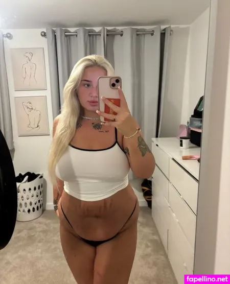 Charlotteberryx OnlyFans Thumbnail #0rYxJFMFDU