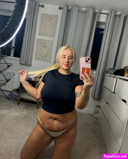 Charlotteberryx OnlyFans Thumbnail #KZU0DPZIjT