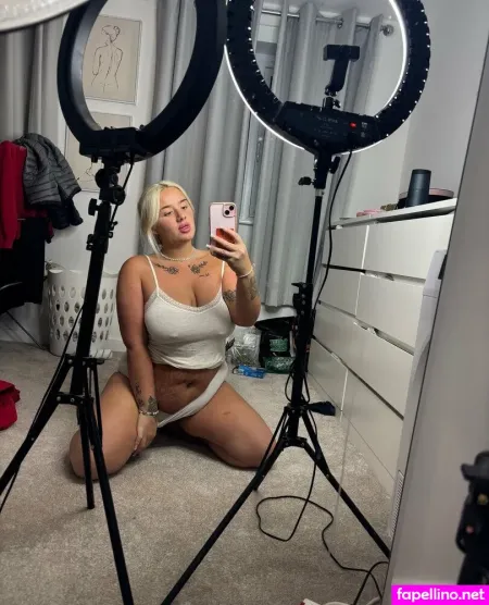 Charlotteberryx OnlyFans Thumbnail #Yd6eA2y0UW