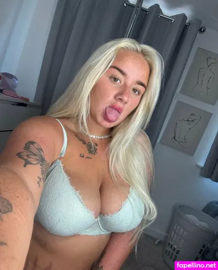 Charlotteberryx OnlyFans Thumbnail #b8chTfWbhS