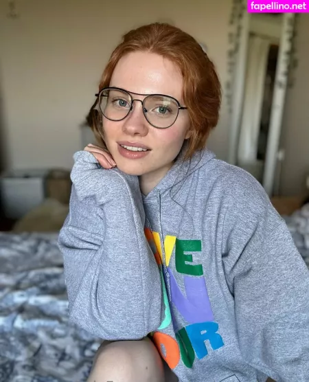 Charlotteglowsup OnlyFans Thumbnail #DW1EcewEmm