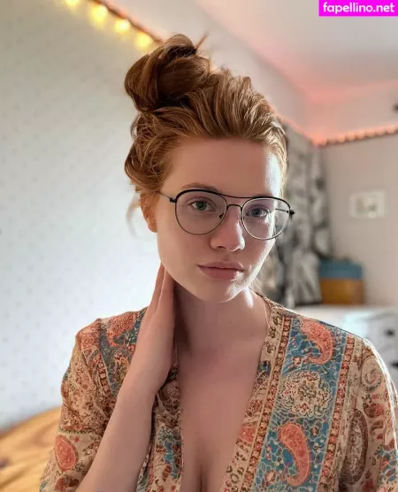 Charlotteglowsup OnlyFans Thumbnail #YVQRlypVq4