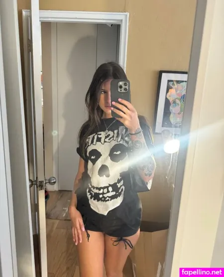 Charlottemae977 OnlyFans Thumbnail #BlkpdmDUop