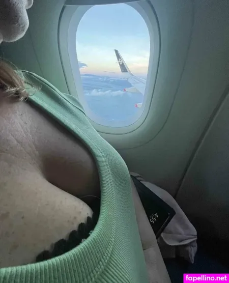 Charlottenz OnlyFans Thumbnail #3oUZojM9Me