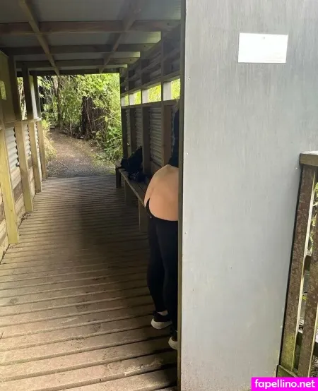 Charlottenz OnlyFans Thumbnail #SN8pvm2ipk