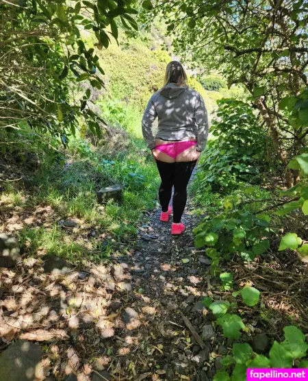 Charlottenz OnlyFans Thumbnail #ZBhzKygArJ