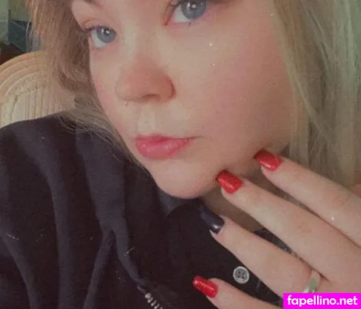 Charlotterae012 OnlyFans Thumbnail #aakitPFCig