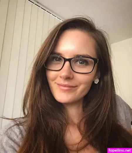 Charlottestar OnlyFans Thumbnail #ydpq1yCL3d