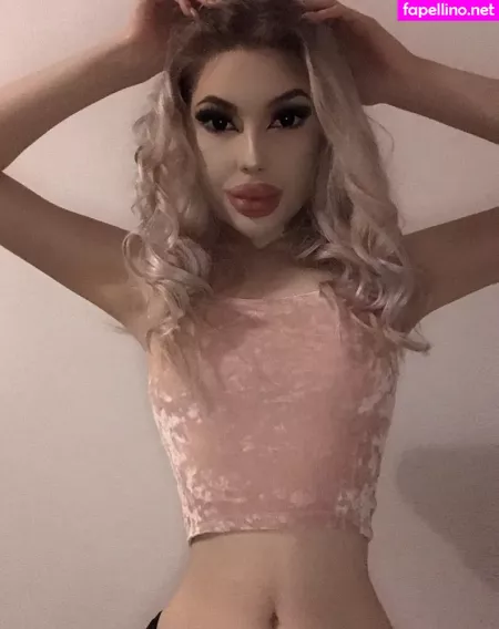 Charlotteventura OnlyFans Thumbnail #haOlpkIQ88