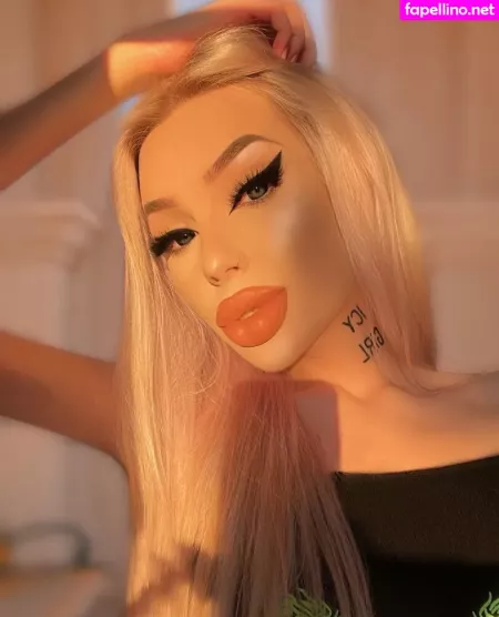 Charlotteventura OnlyFans Thumbnail #st3zepzYCx