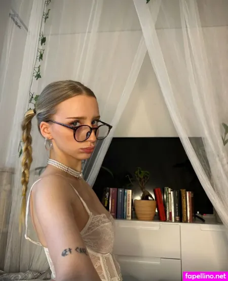 Charlottteeee OnlyFans Thumbnail #JI2CqsBjqA