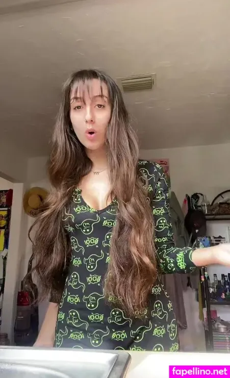 Charly Ashlynn OnlyFans Thumbnail #DyhQ4d4s5z