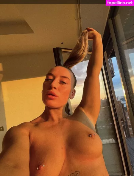 Charly Max OnlyFans Thumbnail #KOgX0CAMc1